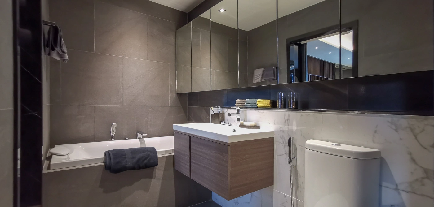 The Teak Ratchada 19 Bathroom with Bathtub