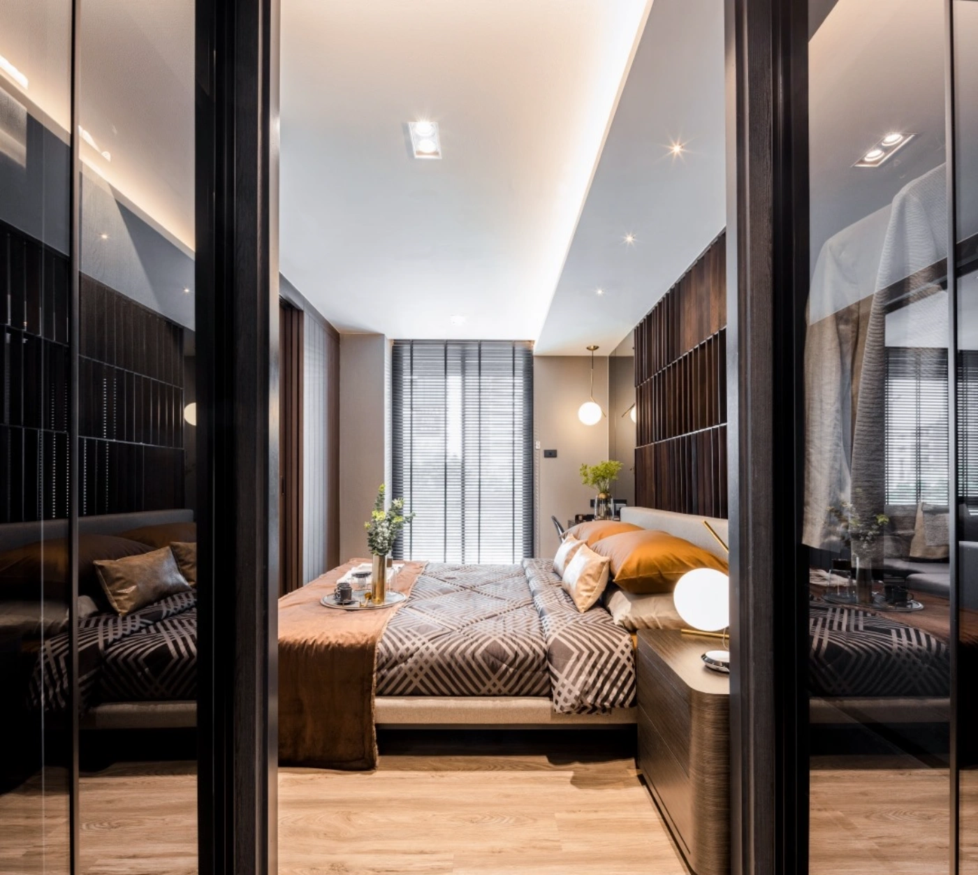 The Teak Ratchada 19 Bedroom with Glass Door