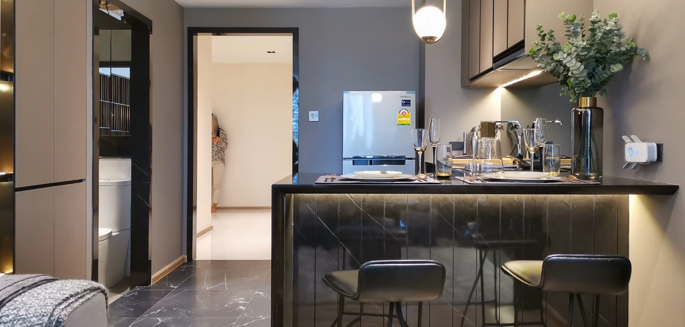 The Teak Ratchada 19 Kitchen with Breakfast Bar