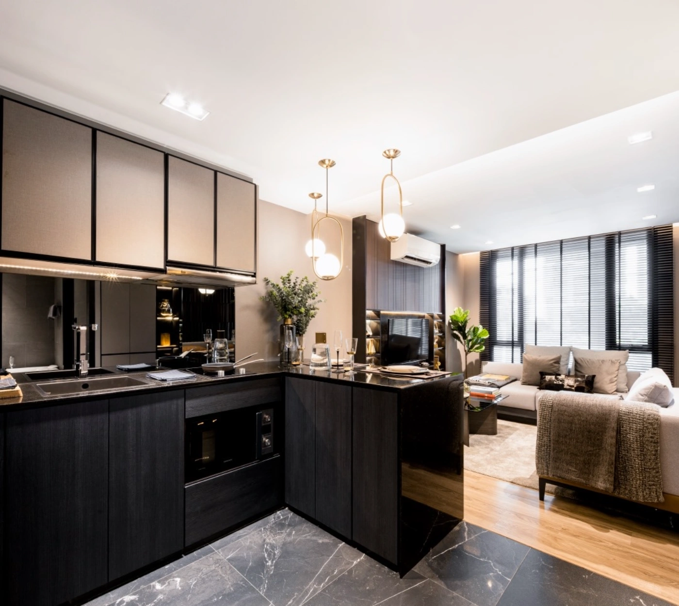 The Teak Ratchada 19 Open Plan Kitchen and Living